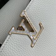 	 Colestore Louis Vuitton Capushell Capucine BB M22121 White Size 31.5×20×11cm - 4