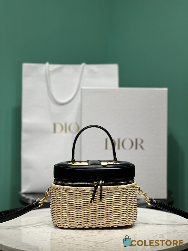 Colestore Dior Signature Vanity 24*14*18cm - 1