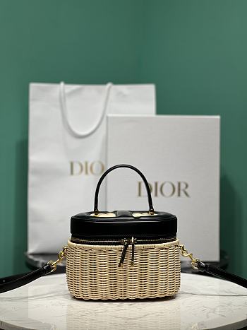 Colestore Dior Signature Vanity 24*14*18cm