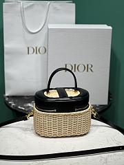 Colestore Dior Signature Vanity 24*14*18cm - 5