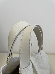	 Colestore Dior Medium Toujours In White Size 28.5 x 21.5 x 19 cm - 3