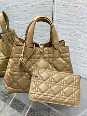 	 Colestore Dior Medium Toujours In Brown Size 28.5 x 21.5 x 19 cm - 3