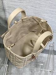 	 Colestore Dior Medium Toujours In Beige Size 28.5 x 21.5 x 19 cm - 2