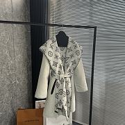 	 Louis Vuitton Wool Woman Coat White  - 1