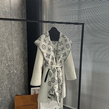 	 Louis Vuitton Wool Woman Coat White 