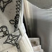 	 Louis Vuitton Wool Woman Coat White  - 6