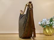 	 Colestore Louis Vuitton Loop Hobo Monogram Brown M46725 Size 38 x 26 x 10 - 4
