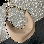 	 Colestore Small Vlogo Moon Hobo Bag In Leather With Chain Beige 29x23x11cm - 2