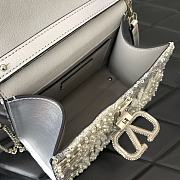 Colestore Valentino Garavani Vsling 3D White 19x13x9cm - 5