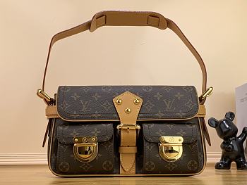 Colestore Louis Vuitton Hudson PM Shoulder Bag in Monogram Canvas M40027 Size 30x19x10cm   