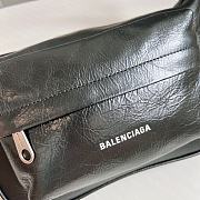 Colestore 	 Balenciaga Raver Leather Tote Black Size 24.5x22x7cm - 3