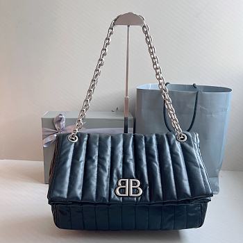 	 Colestore Balenciaga Women's Monaco  Chain Bag Quilted In Black Size 32.5x22 x9.9cm