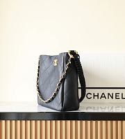 Colestore Chanel Hobo Handbag Black Size 26x25x7.5cm - 5