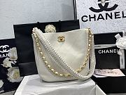 	 Colestore Chanel Hobo Handbag White Size 26x25x7.5cm - 5