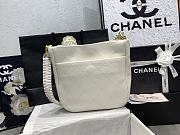 	 Colestore Chanel Hobo Handbag White Size 26x25x7.5cm - 4