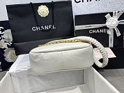 	 Colestore Chanel Hobo Handbag White Size 26x25x7.5cm - 2
