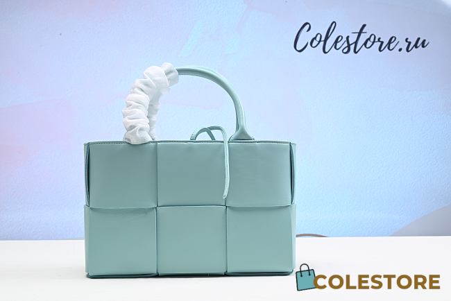 Colestore Bottega Veneta Medium Arco Tote Bag Blue Size 25×16×8cm - 1