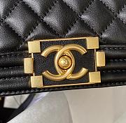 	 Colestore Chanel Boy Flap Bag Grained Shiny Calfskin & Gold-Tone Metal Black Size 20cm - 3