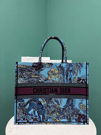 	 Colestore Dior Blue Multicolor Toile de Jouy Voyage Embroidery Size 42×35×18.5cm