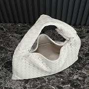 Colestore Bottega Veneta Medium White Small Hop Size 41×20.5×7.5 - 5