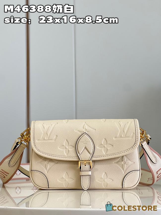 	 Colestore Louis Vuitton Diane M46388 Cream Size 24 x 15 x 9 cm - 1