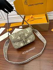 	 Colestore Louis Vuitton Diane M46583 Size 24 x 15 x 9 cm - 1