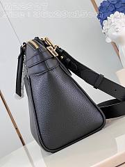 	 Colestore Louis Vuitton Lock It MM M22914 Black Size 36 x 29 x 15 - 3