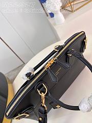 	 Colestore Louis Vuitton Lock It MM M22914 Black Size 36 x 29 x 15 - 4