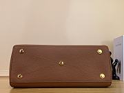 	 Colestore Louis Vuitton Lock It MM M22925 Size 36 x 29 x 15 - 4