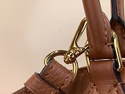 	 Colestore Louis Vuitton Lock It MM M22925 Size 36 x 29 x 15 - 5