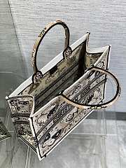 	 Colestore Medium Dior Book Tote White Multicolor Butterfly Bandana Embroidery 41*35*18cm - 4