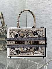	 Colestore Medium Dior Book Tote White Multicolor Butterfly Bandana Embroidery 36*18*28cm - 1