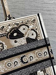	 Colestore Medium Dior Book Tote White Multicolor Butterfly Bandana Embroidery 36*18*28cm - 2