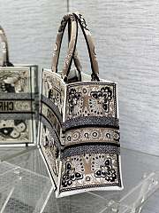 	 Colestore Medium Dior Book Tote White Multicolor Butterfly Bandana Embroidery 36*18*28cm - 3