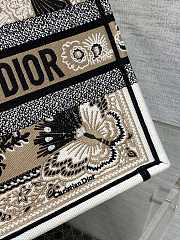 	 Colestore Medium Dior Book Tote White Multicolor Butterfly Bandana Embroidery 36*18*28cm - 5