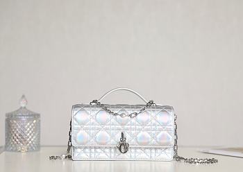 Colestore Miss Dior Mini Bag Cannage Lambskin 21 x 11.5 x 4.5 