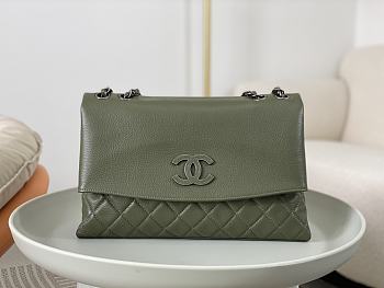 	 Colestore Chanel A07095 Dark Green Flap CC Silver Chain Shoulder Bag 32x7.5x19cm
