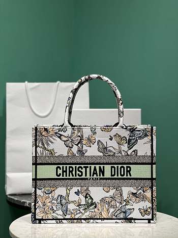 Colestore Medium Dior White Multicolor Toile de Jouy Mexico Embroidery (36 x 27.5 x 16.5 cm)