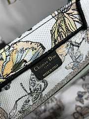 Colestore Medium Dior White Multicolor Toile de Jouy Mexico Embroidery (36 x 27.5 x 16.5 cm) - 6