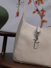 Colestore Small Le 5 A 7 Supple Shoulder Bag 23×22×8.5cm - 2
