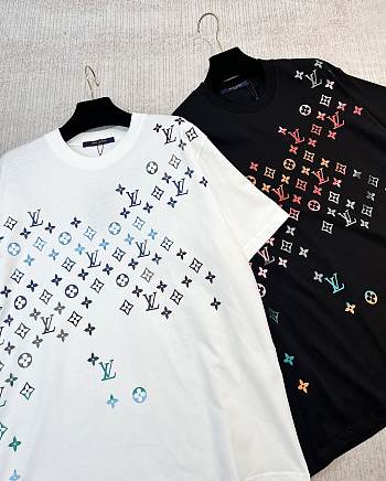 Colestore Louis Vuitton Monogram Sand T-shirt Black