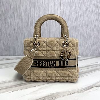 	 Colestore Dior - Medium Lady D-Lite Bag Latte Cannage Shearling - Women Brown