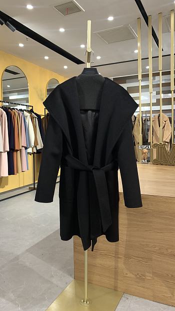 	 Colestore Max Mara Women's Rialto Hooded Coat Black