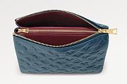 Colestore Coussin PM M22856 Size 26 x 20 x 12 cm - 5