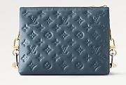 Colestore Coussin PM M22856 Size 26 x 20 x 12 cm - 4