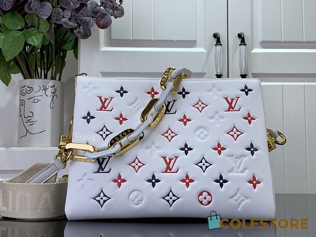 Colestore Louis Vuitton Coussin M23466 PM 26 x 20 x 12 - 1