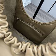 	 Colestore Loewe Medium Squeeze Bag In Nappa Lambskin Oak 34*13.5*33CM - 6