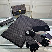 Colestore Louis Vuitton 3 Items - 5