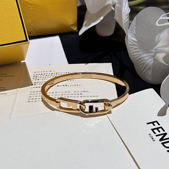 Colestore Fendi Bracelet Gold 