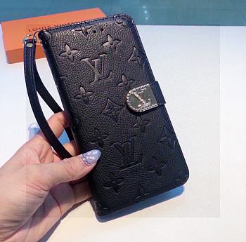 	 Colestore Lv Monogram Case Black